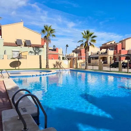 Pool Av Mancha * Torrevieja