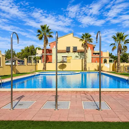 Pool Av Mancha 아파트