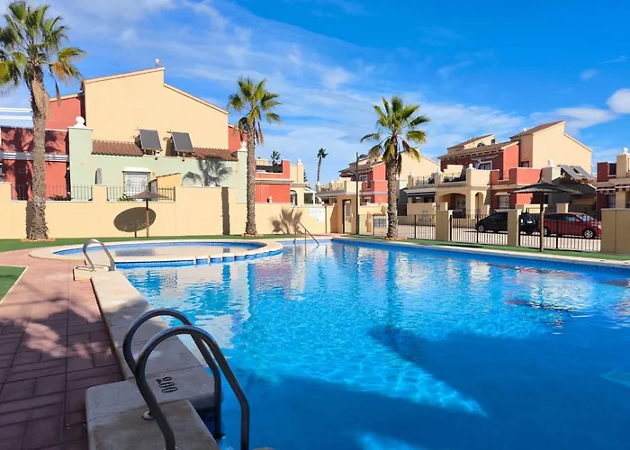 Pool Av Mancha * Torrevieja