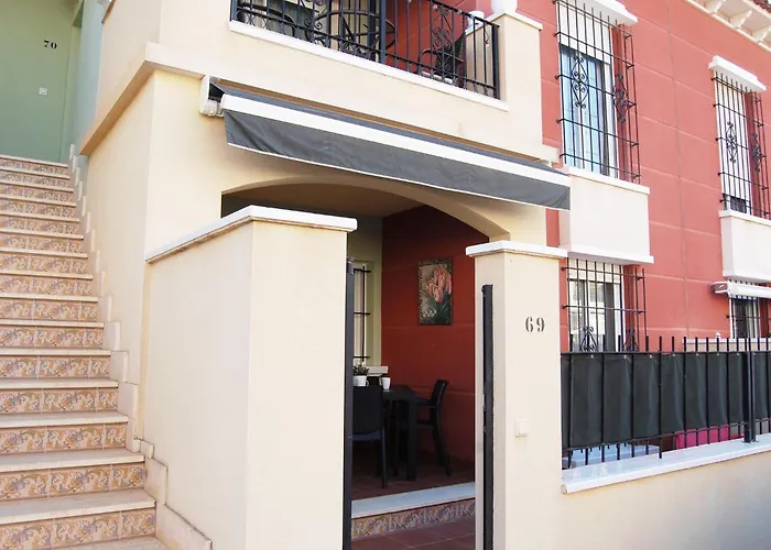 Pool Av Mancha * Torrevieja